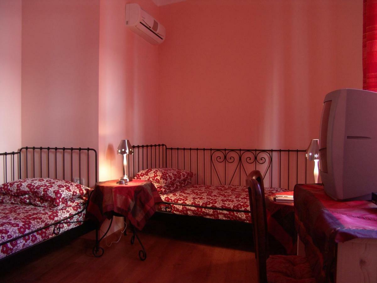 I Colori Di Sara Bed & Breakfast Catania Ngoại thất bức ảnh