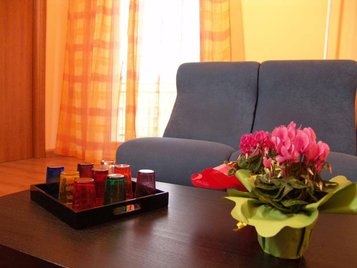 I Colori Di Sara Bed & Breakfast Catania Ngoại thất bức ảnh